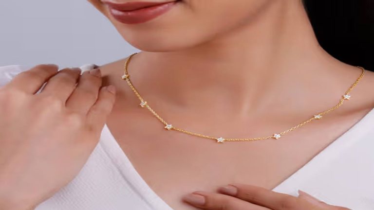 Gold Rates: పసిడి ప్రియులకు మళ్లీ షాక్.. ఈరోజు ఎంత పెరిగిందంటే..!