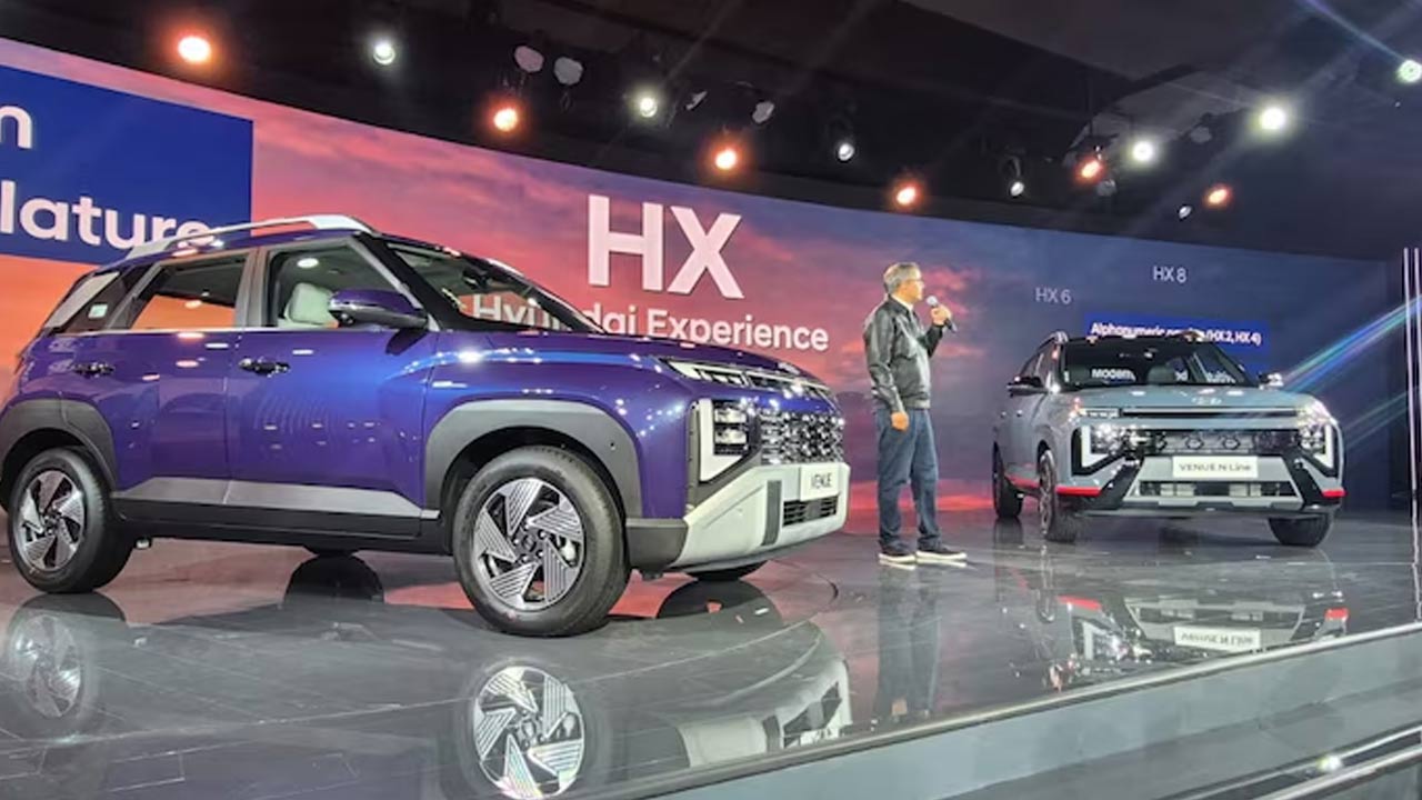 Hyundai Venue: హై-టెక్ ఫీచర్స్ తో.. మార్కెట్ లోకి కొత్త హ్యుందాయ్ వెన్యూ, వెన్యూ ఎన్ లైన్.. ధర ఎంతంటే?