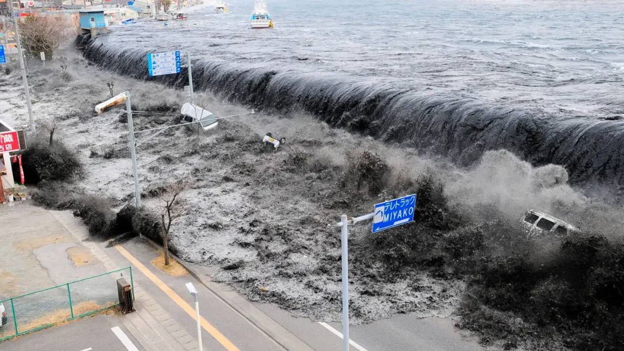 Japan Earthquake: జపాన్‌లో 6.7 తీవ్రతతో భూకంపం.. సునామీ హెచ్చరిక జారీ