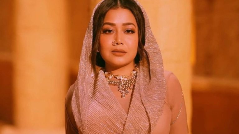 Neha Kakkar : బాలీవుడ్ గాయని నేహా కక్కర్ పేరుతో రూ.5 లక్షల సైబర్ మోసం!