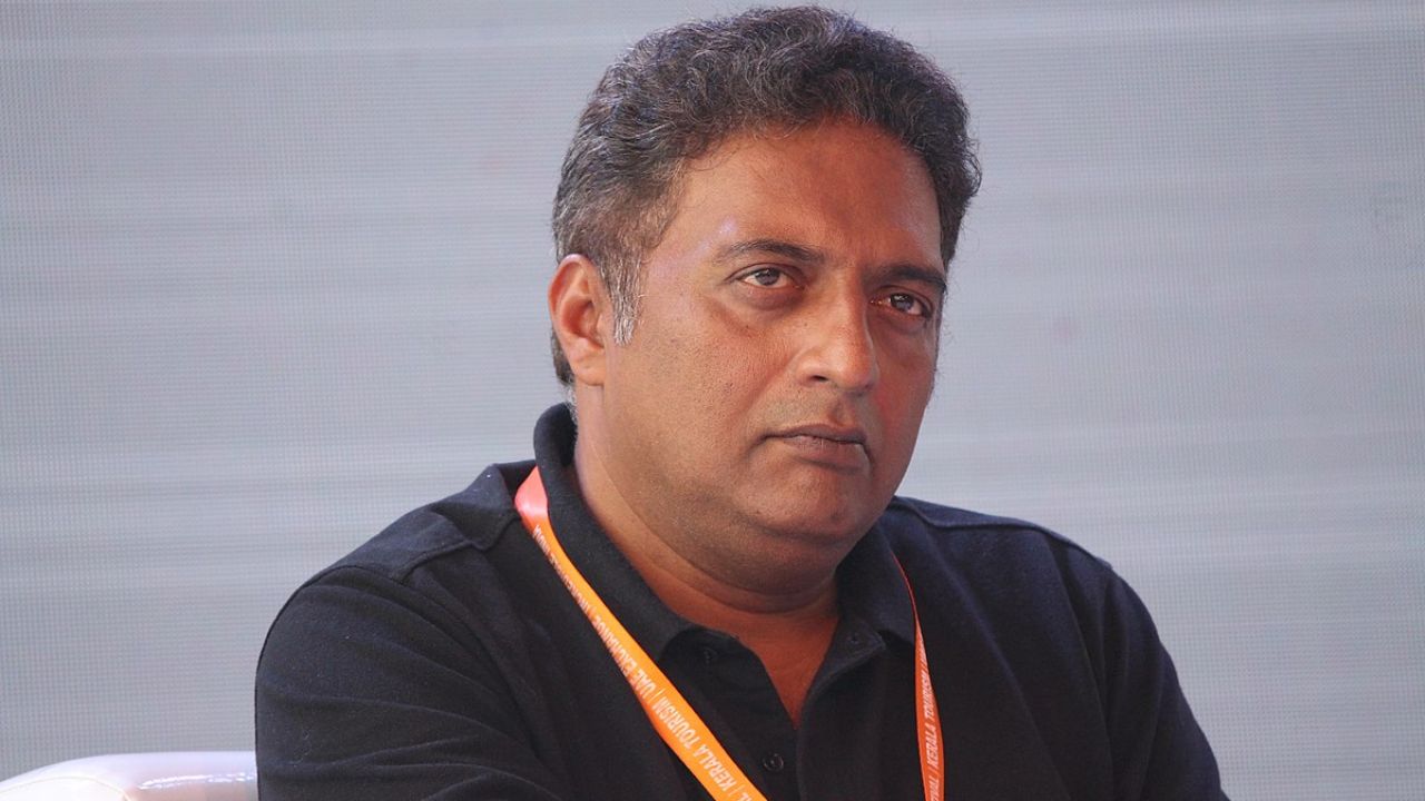 Prakash Raj : ఆ విషయం తెలియకుండా బెట్టింగ్ యాప్స్ ప్రమోట్ చేశా..