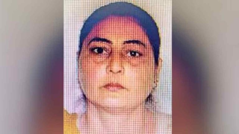 Religious Conversion: దర్శనానికి  పాకిస్తాన్ వెళ్లింది, మతం మారి పెళ్లి చేసుకుంది..