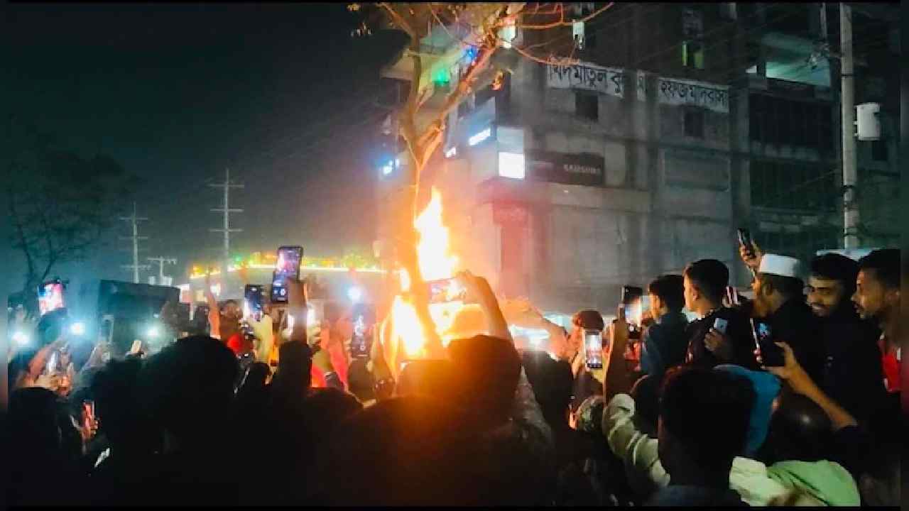 Bangladesh: ‘‘దైవ దూషణ’’ ఆధారాలు లేవు.. అయినా, హిందూ వ్యక్తిని దారుణం చంపారు..