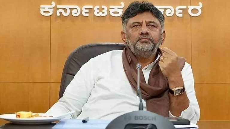 DK Shivakumar: ఎమ్మెల్యేలకు డీకే.శివకుమార్ విందు.. ఏం జరుగుతోంది!?