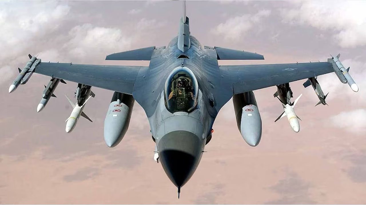F-16 Upgrade: పాకిస్థాన్‌కు అమెరికా బిగ్‌ గిఫ్ట్.. ఇది భారత్‌కు ఆందోళన కలిగించే విషయం!