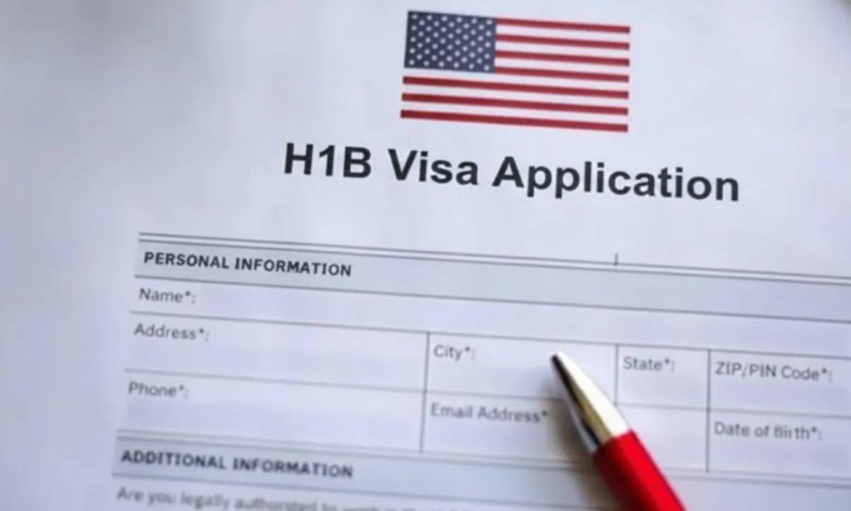 H-1B Lottery: H-1B వీసా దరఖాస్తుదారులపై మరో పిడుగు.. లాటరీ విధానం రద్దు