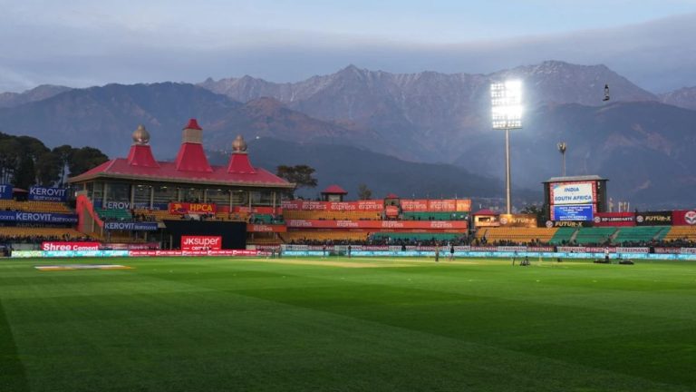 India vs South Africa 3rd T20I: రెండు మార్పులతో టీమిండియా బరిలోకి.. మొదట బ్యాటింగ్ చేయనున్న దక్షిణాఫ్రికా..