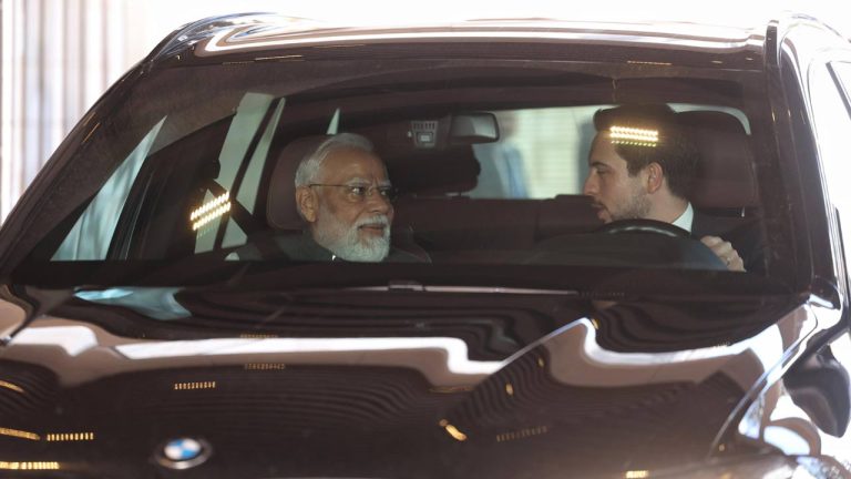 PM Modi: జోర్డాన్‌లో యువరాజుతో మోడీ సందడి.. కారులో తిరుగుతూ ఏం చేశారంటే..!