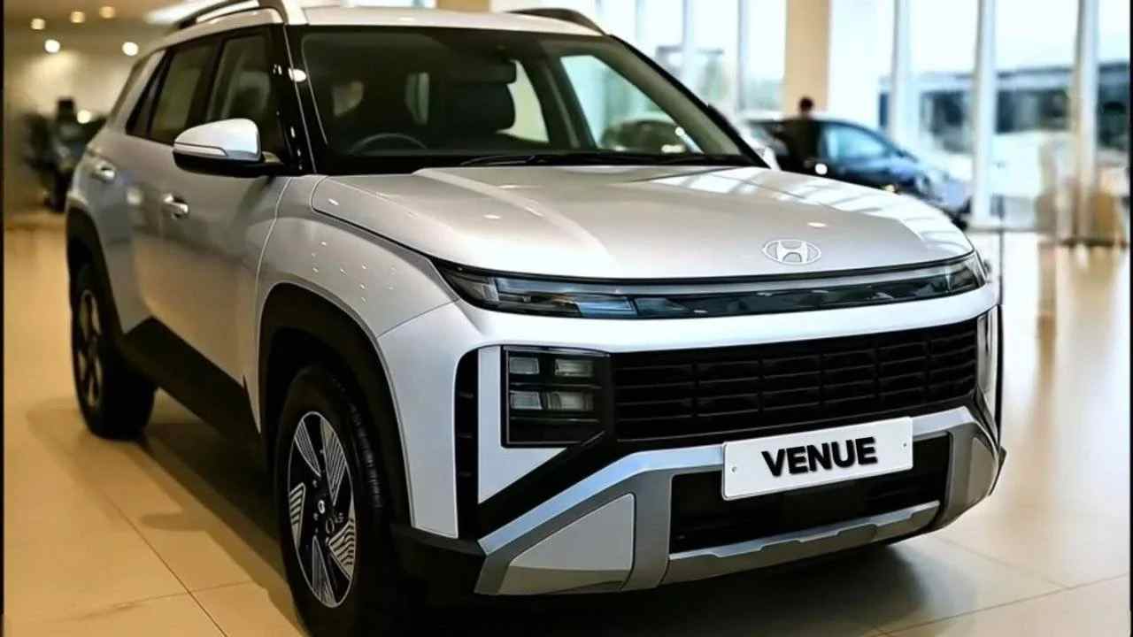 New Hyundai Venue: ఇదేం క్రేజ్‌రా బాబు.. కొత్త హ్యుందాయ్ వెన్యూకి 30 వేలకు పైగా బుకింగ్స్..