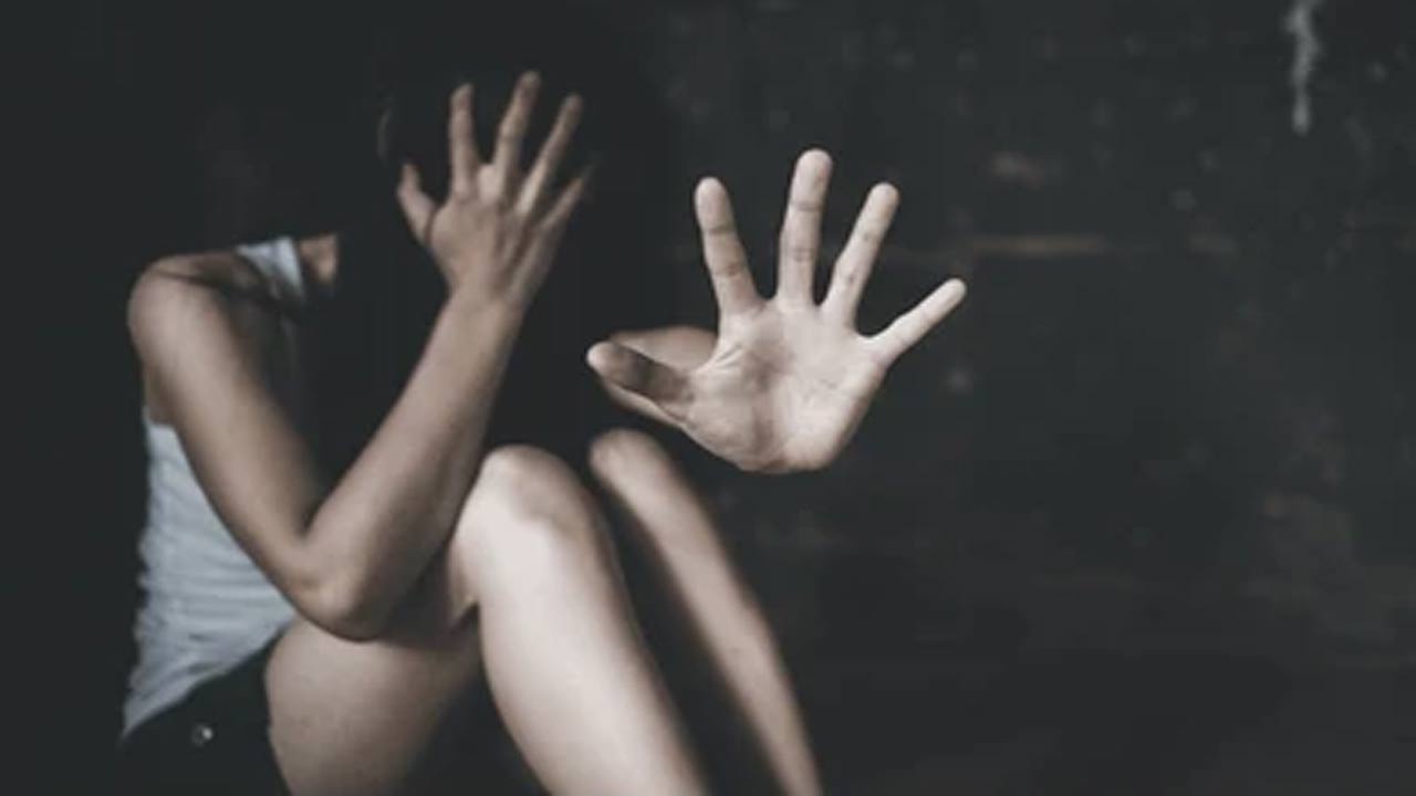 Jabalpur: జబల్పూర్‌ అగ్రి వర్సిటీలో దారుణం.. యువతిపై గ్యాంగ్‌రేప్