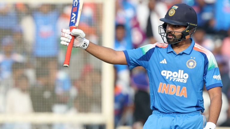 Rohit Sharma Historic Milestone: 41 పరుగులే.. దిగ్గజాలు సచిన్, ద్రవిడ్ సరసన రోహిత్ శర్మ!