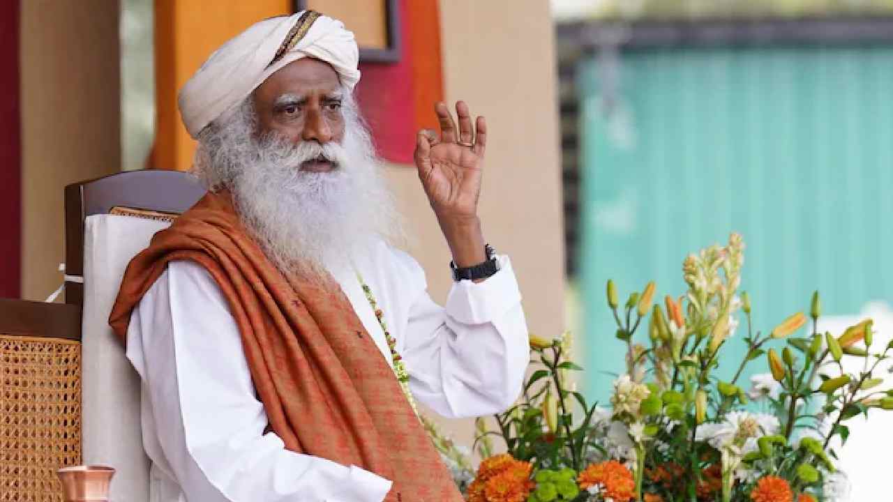 Sadhguru: “కోడి”ని మేపి “ఏనుగు”గా మార్చే సమయం వచ్చింది.. బంగ్లాదేశ్ కామెంట్స్‌పై సద్గురు..