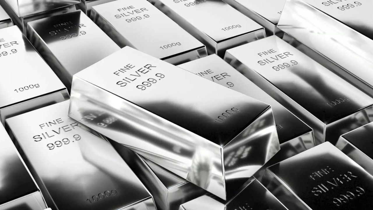 silver price crashes rs 21000 and gold drops rs 4000 big relief for buyers