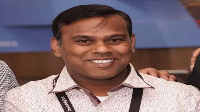 Techie Suicide: “ఇళ్లు కూడా కట్టుకోనివ్వరా”.. సాఫ్ట్‌వేర్ ఇంజనీర్ ఆత్మహత్య..