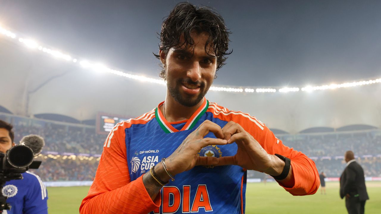 tilak varma sets rare t20 record first indian under 25