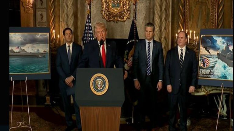 Trump: ప్రపంచంలోనే అత్యంత శక్తివంతమైన యుద్ధనౌకలను ఆవిష్కరించిన ట్రంప్