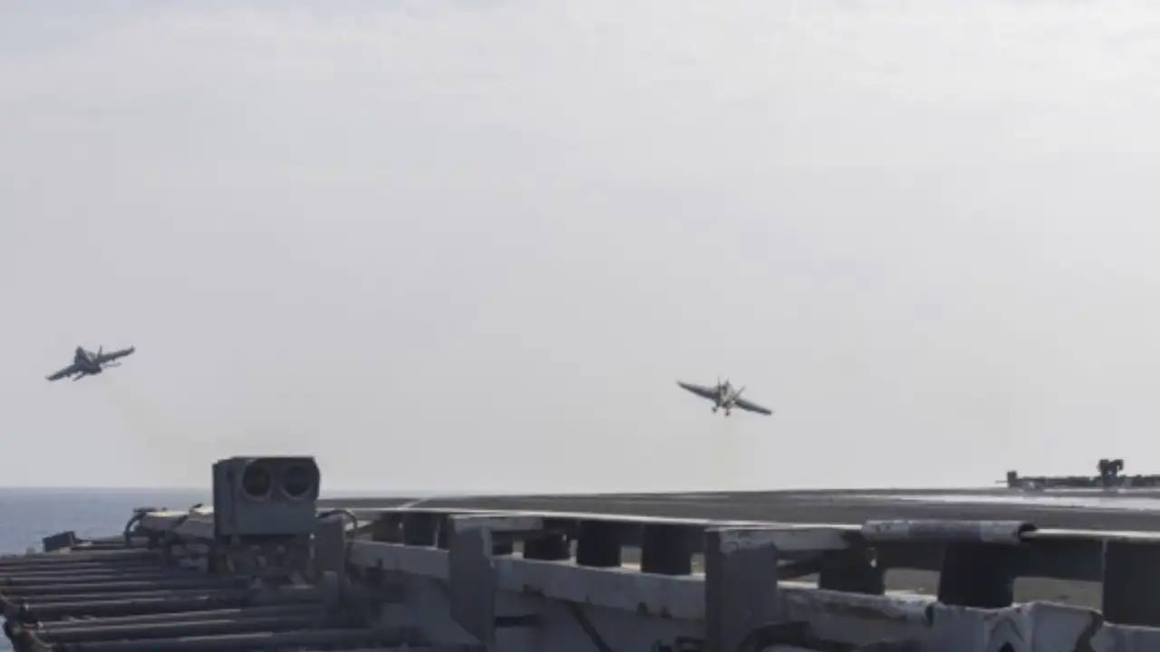 US-Syria: ఐసిస్ ఉగ్రవాదుల లక్ష్యంగా అమెరికా వైమానిక దాడులు