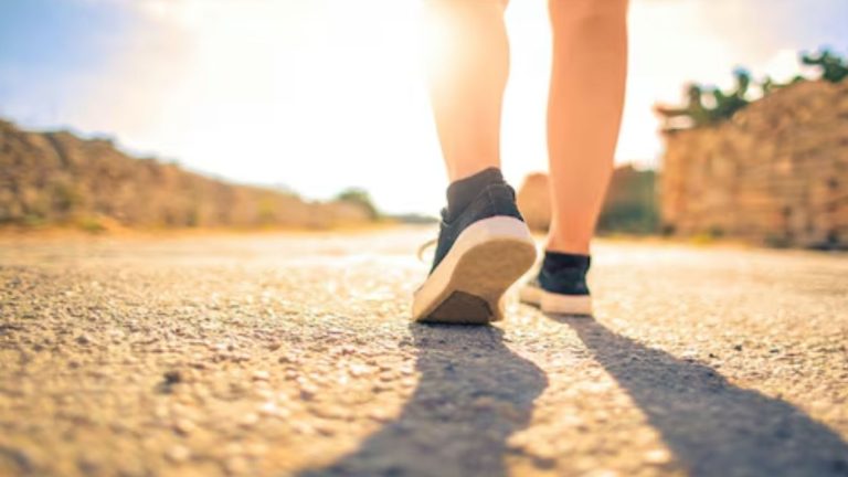 Walking for Weight Loss: శరీరంలో కొవ్వు పేరుకుపోతుందా.. ఇలా చేస్తే వెంటనే కరిగిపోతుంది..