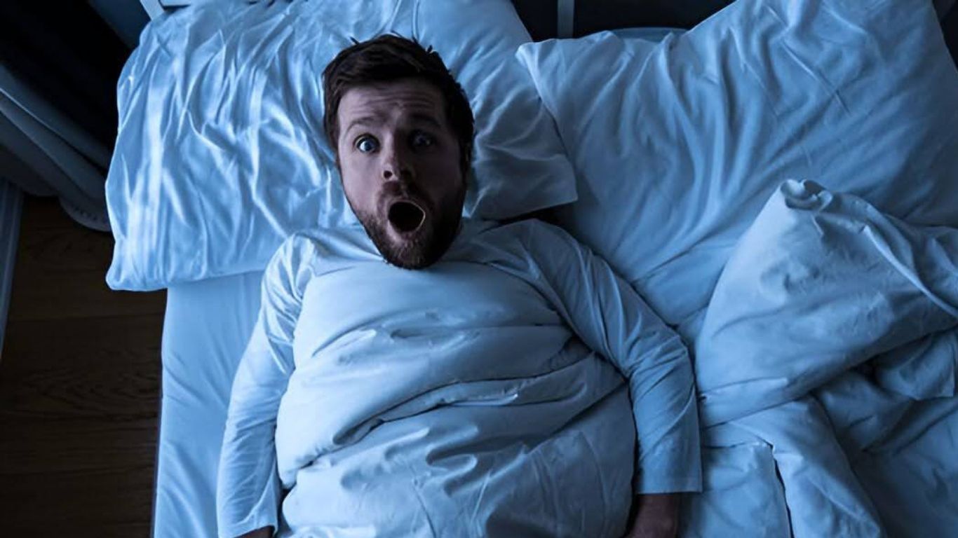 Sleep Jerks: గాఢ నిద్రలో ఉండగా ఉలిక్కి పడి లేస్తున్నారా.. అయితే జాగ్రత్త!