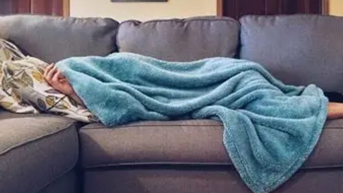 Health Risks: చలికాలంలో దుప్పటి‌తో ముఖం కప్పుకుని నిద్రపోతున్నారా.. బీకేర్ ఫుల్