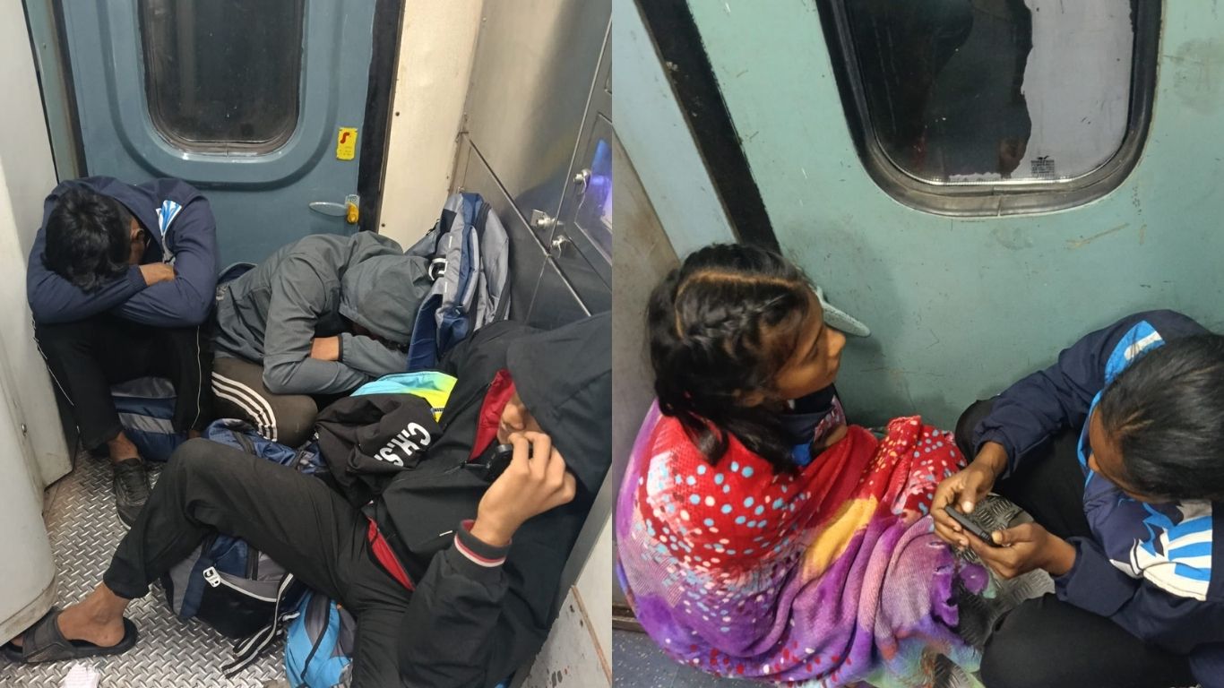 Athletes Travel At Train Toilets: అమానవీయ ఘటన.. టాయిలెట్స్ దగ్గర కూర్చుని ప్రయాణించిన అథ్లెట్లు