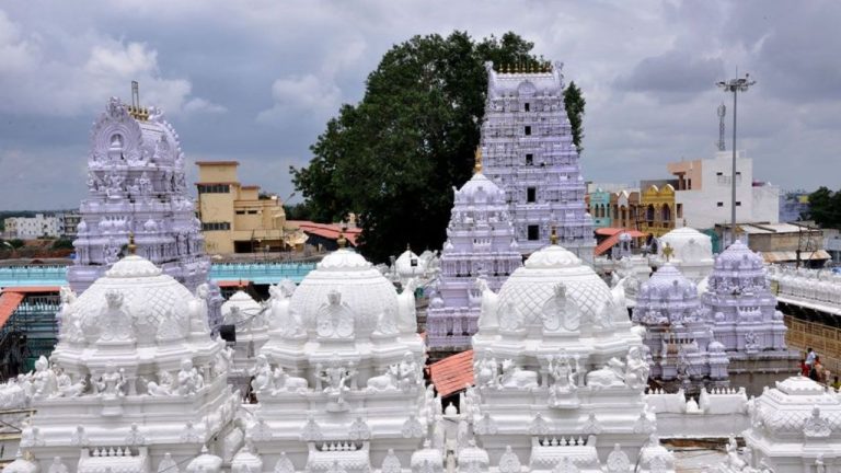 Vemulawada: రాజన్న ఆలయ విస్తరణ పనుల్లో తాత్కాలిక బ్రేక్..!