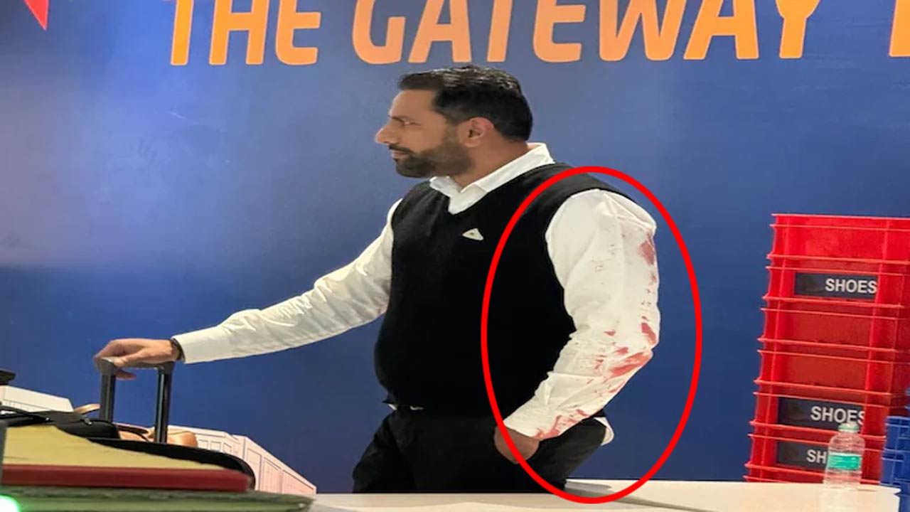 Delhi: ఢిల్లీ ఎయిర్‌‌పోర్టులో ప్రయాణికుడిపై పైలట్ దాడి.. ఉద్యోగి సస్పెండ్