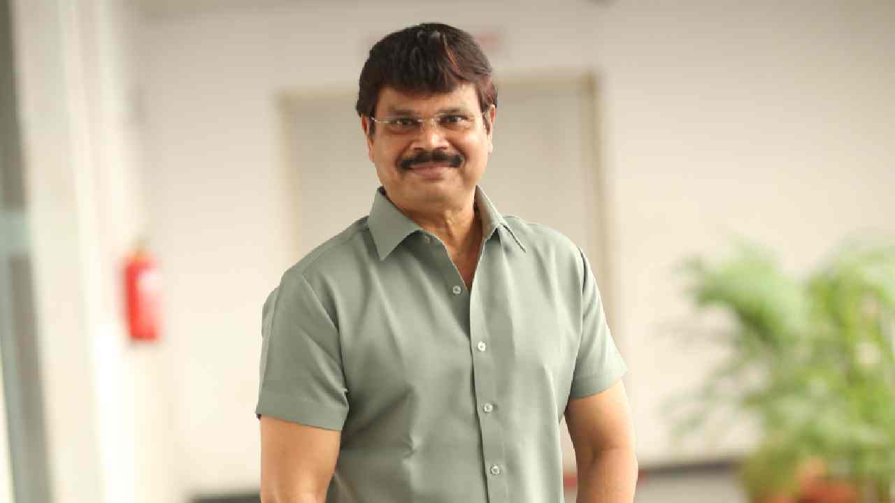 Boyapati Srinu : నన్ను చూసి అందరూ లేచి చేతులెత్తి దండం పెట్టారు!