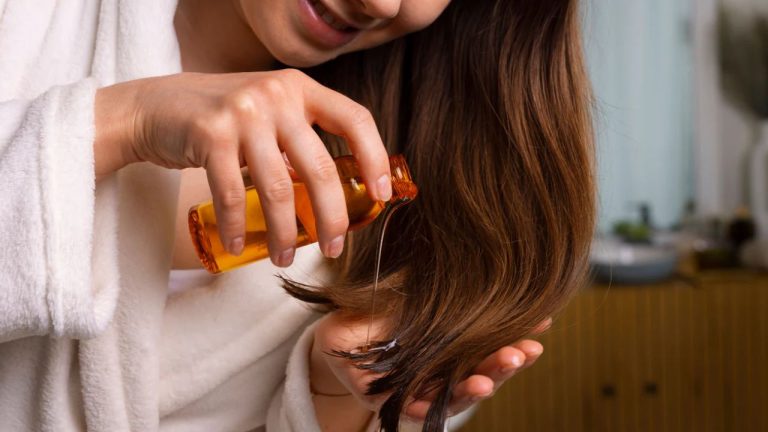 Hair care tips : నూనె రాస్తే జుట్టు ఒత్తుగా పెరుగుతుందనుకోవడం అపోహనా ?