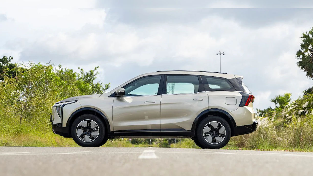 Mahindra Xev 9s
