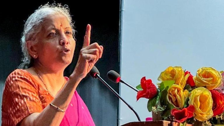 Nirmala Sitharaman: ఇకపై ఏది ఫ్రీ కాదు.. ప్రపంచ వాణిజ్యంపై కేంద్ర ఆర్థిక మంత్రి నిర్మలా కీలక వ్యాఖ్యలు