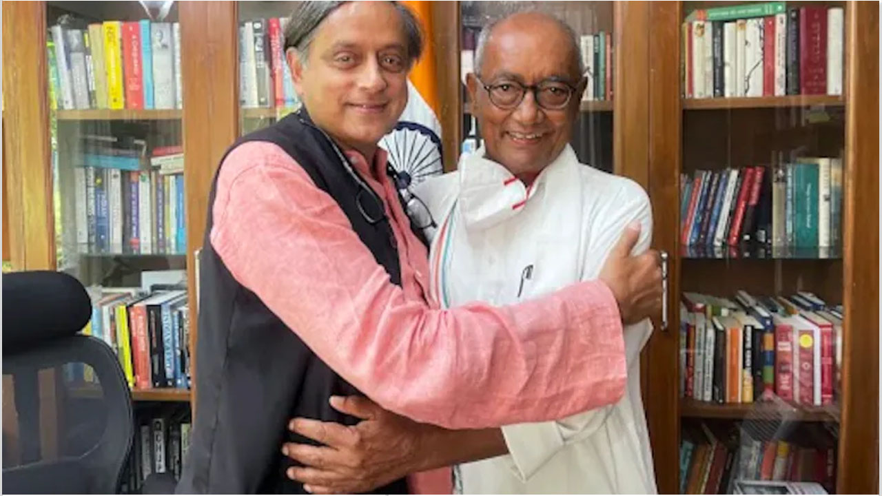 congress internal reforms digvijaya singh shashi tharoor support