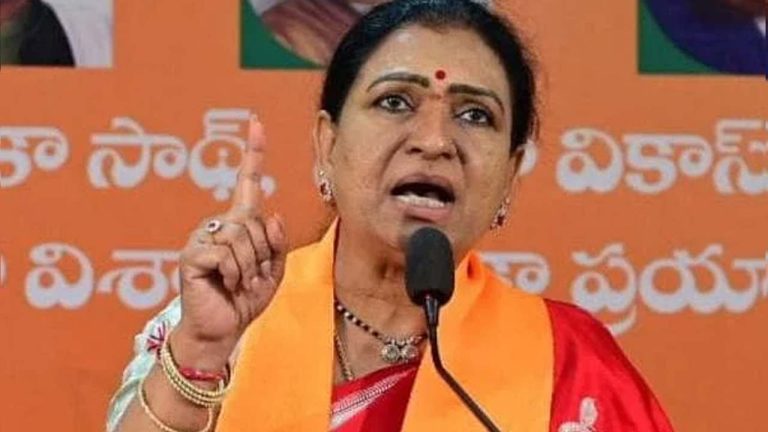 DK Aruna: పాలమూరుని రాజకీయాల కోసం కేసీఆర్, రేవంత్ వాడుకుంటున్నారు.. నీళ్ల ఇవ్వడం లేదు!