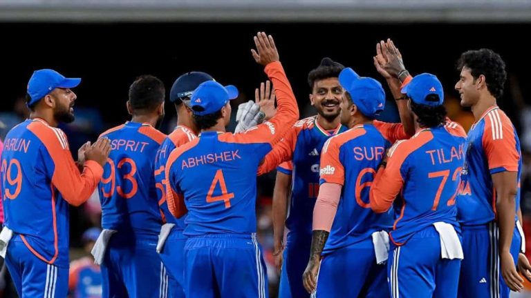 T20 World Cup 2026: తిలక్‌ వర్మ దూరమైతే.. ప్రపంచకప్‌కు టీమిండియా ప్లేయింగ్‌ ఎలెవన్‌ ఇదేనా?