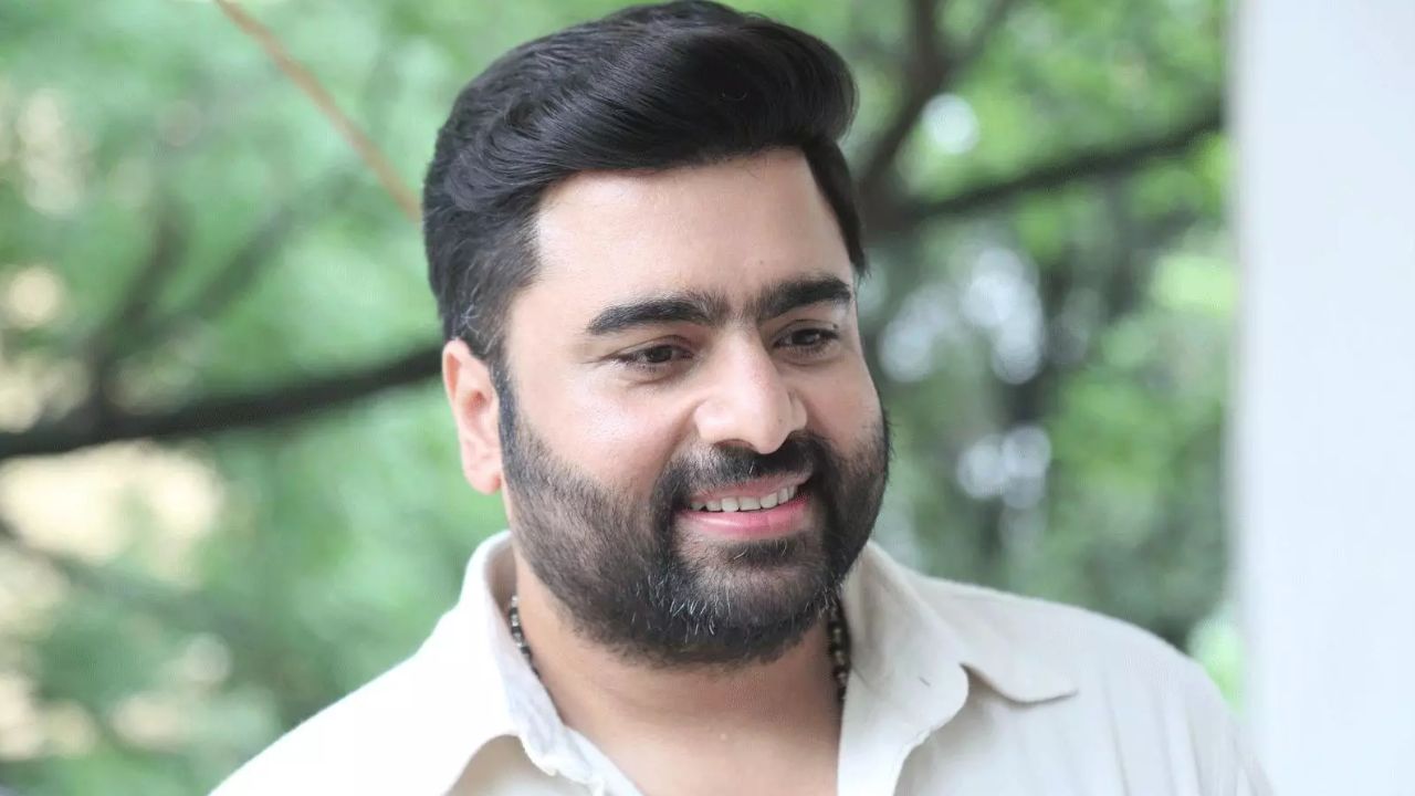 Nara Rohith: ‘పుష్ప’ మిస్.. ‘ఆదర్శ కుటుంబం’లో మరో అవకాశం, నారా రోహిత్ క్యారెక్టర్‌ ఇదే!