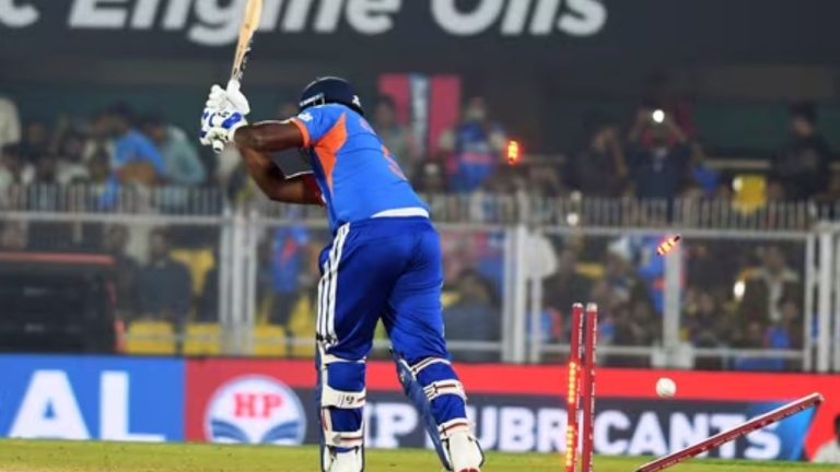 T20 World Cup 2026: అయ్యో అయ్యయ్యో సంజు శాంసన్‌.. ఇక అంతే సంగతులు, ఇషాన్‌కు ప్లేస్ ఫిక్స్!