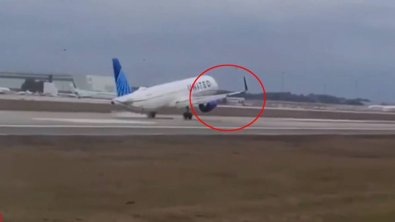 US Video: తప్పిన విమాన ప్రమాదం.. ల్యాండింగ్ అవుతుండగా ఊడిపోయిన ముందు చక్రం