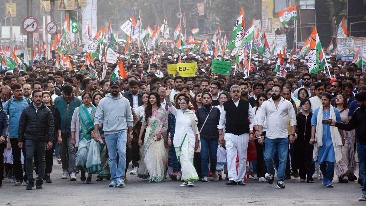 ED vs West Bengal Govt: ఈడీ vs బెంగాల్ ప్రభుత్వం.. సుప్రీంకోర్టుకు చేరిన వివాదం..