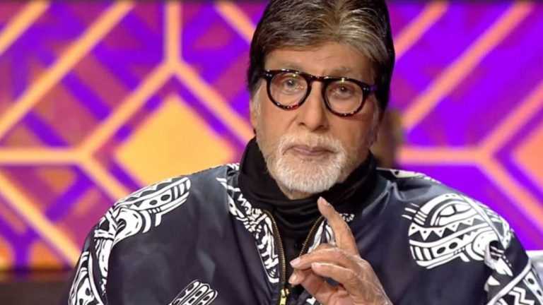 Amitabh Bachchan : వేదికపై కన్నీళ్లు పెట్టుకున్న అమితాబ్ బచ్చన్..