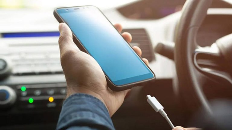 Car Mobile Charging: కారులో ఫోన్ ఛార్జ్ చేసే అలవాటు ఉందా?..ఈ విషయాలను గుర్తుంచుకోండి