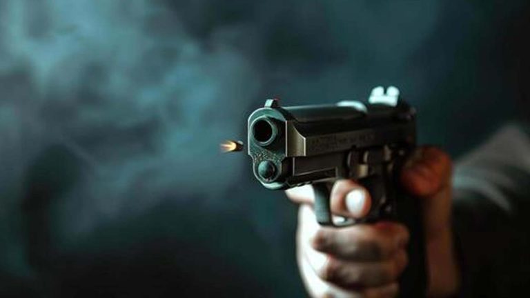 Delhi Firing: ఢిల్లీలో కాల్పుల కలకలం.. ఓ వ్యాపారి నుంచి రూ. 3 కోట్లు డిమాండ్