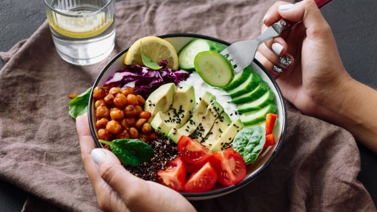 Healthy Food Myths: హెల్తీ ఫుడ్ అని తింటున్నారా? జాగ్రత్త.. ఆ ఆహారపు అలవాట్లతోనే అసలు ముప్పు!