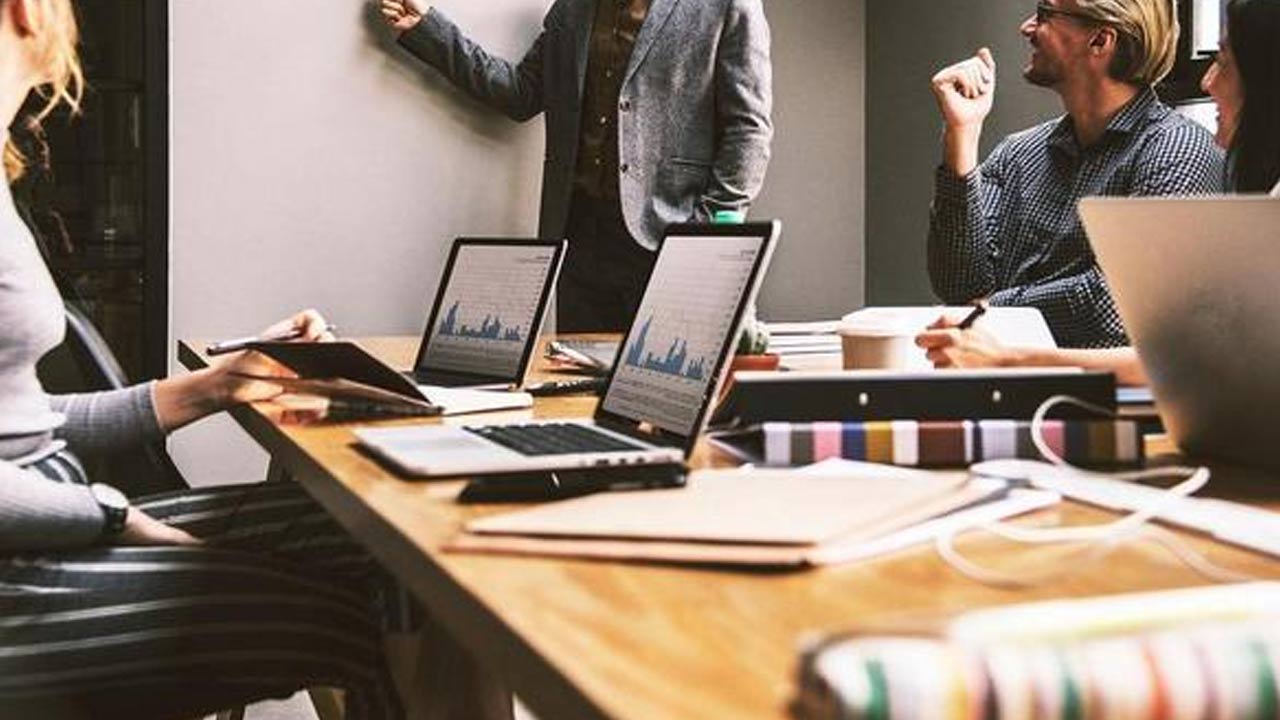 BSNL Recruitment 2026: బీఎస్ఎన్ఎల్ లో సీనియర్ ఎగ్జిక్యూటివ్ ట్రైనీ పోస్టులు.. మంచి జీతం..