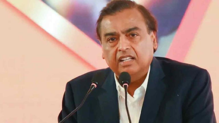Mukesh Ambani: ప్రధాని మోడీ దేశానికి అజేయమైన రక్షణ..