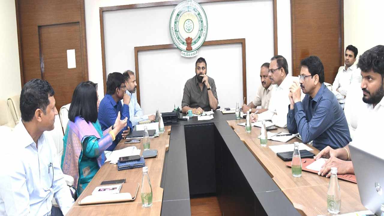 Deputy CM Pawan: గ్రేట్ గ్రీన్ వాల్ ఆఫ్ ఆంధ్రప్రదేశ్ ప్రాజెక్ట్⁬పై డిప్యూటీ సీఎం పవన్ సమీక్ష..