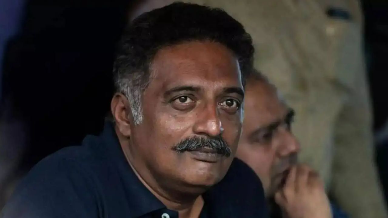 Prakash Raj: బాలీవుడ్ అంటే ‘ప్లాస్టిక్’ విగ్రహాల మ్యూజియం.. ప్రకాష్ రాజ్ షాకింగ్ కామెంట్స్!