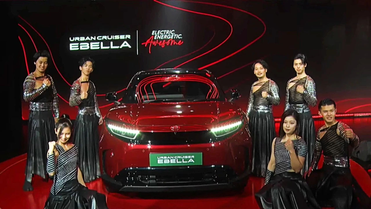 543 కి.మీ రేంజ్! 7 ఎయిర్‌బ్యాగ్‌లు.. స్టైలీ లుక్.. కంపెనీ తొలి కారు Toyota Ebella EV విడుదల..