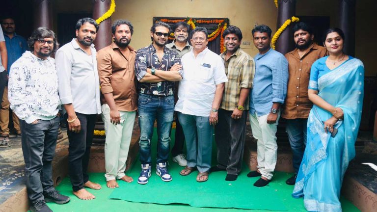 Akarshitha: ‘ఆకర్షిత’తో రాబోతున్న త్రిగుణ్.. గ్రాండ్‌గా మొదలైన కొత్త సినిమా!