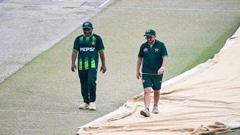 India vs Pakistan: “వర్షం పడాలని నేను దేవుడిని ప్రార్థిస్తున్నాను”.. పాక్ మాజీ ప్లేయర్ మాస్టర్ ప్లాన్..