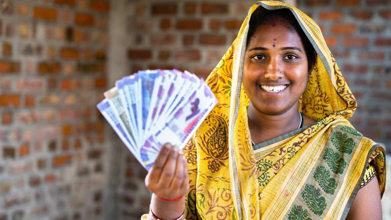 Women Empowerment Scheme: మహిళలకు గుడ్ న్యూస్.. మీ అకౌంట్లలోకి రూ.10 వేలు వచ్చాయా!